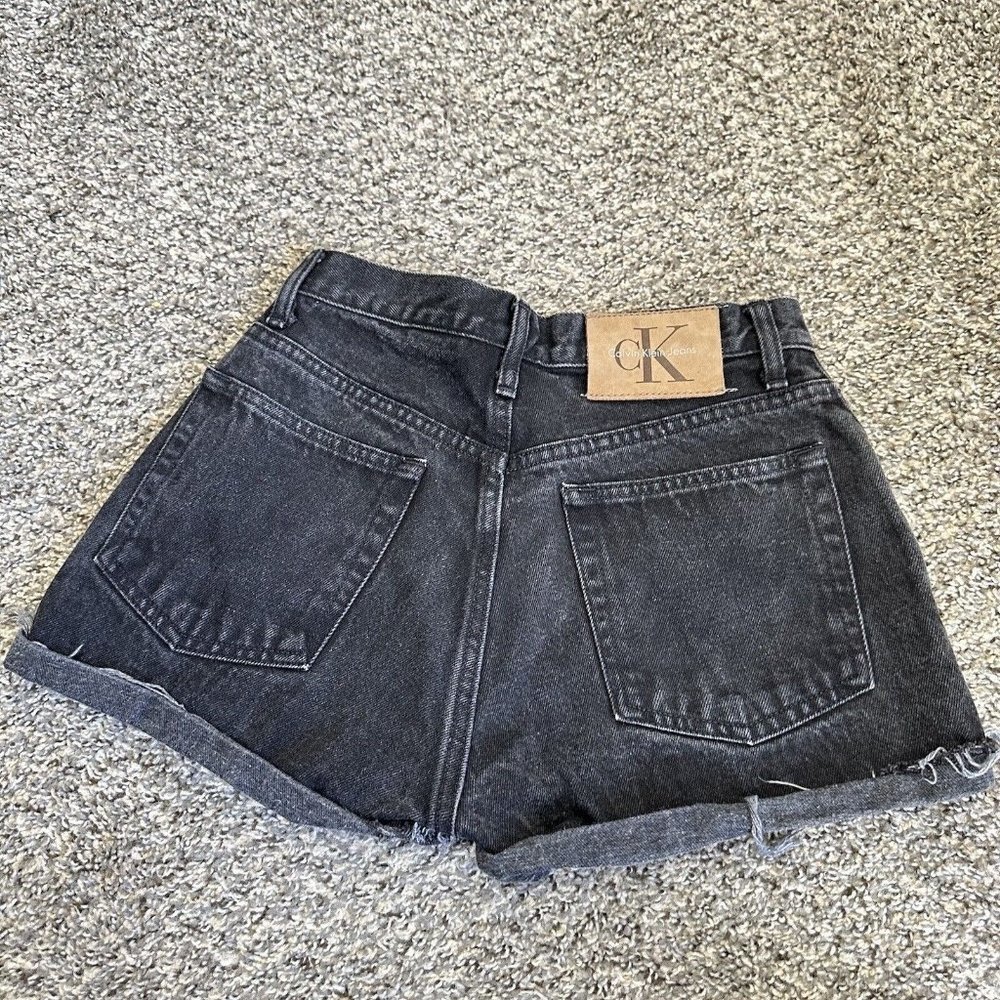 Vintage 90s Calvin Klein Denim Black Jean Shorts Size Waist 26 Mom Cut Off